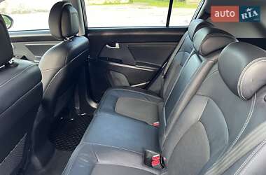 Внедорожник / Кроссовер Kia Sportage 2011 в 