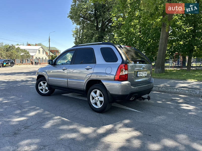 Позашляховик / Кросовер Kia Sportage 2009 в Вінниці
