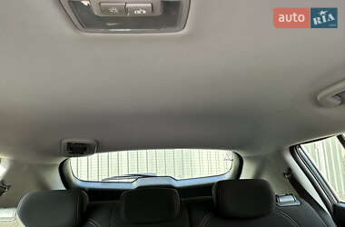 Позашляховик / Кросовер Kia Sportage 2012 в 