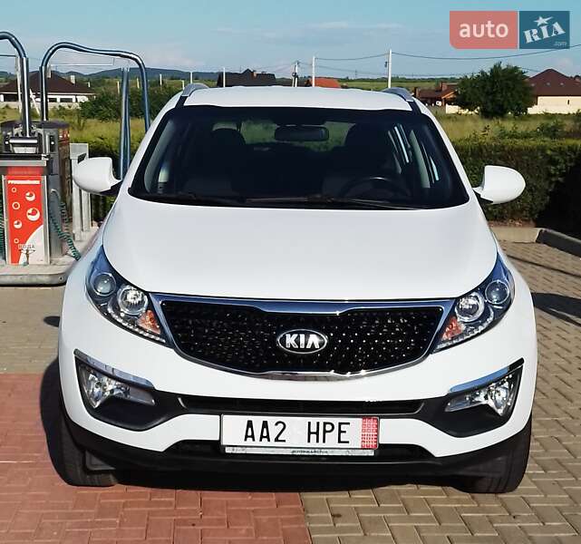 Внедорожник / Кроссовер Kia Sportage 2015 в Хусте