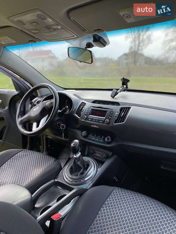 Внедорожник / Кроссовер Kia Sportage 2012 в Гвоздеце