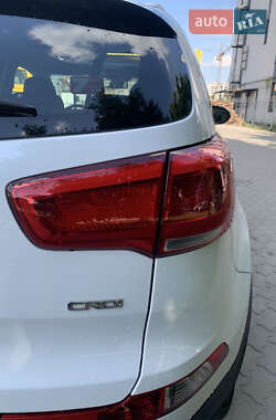 Внедорожник / Кроссовер Kia Sportage 2014 в 