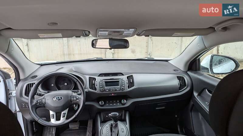 Внедорожник / Кроссовер Kia Sportage 2012 в Калуше