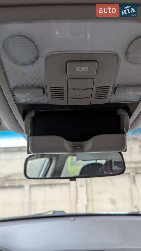 Внедорожник / Кроссовер Kia Sportage 2012 в Калуше