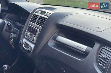 Внедорожник / Кроссовер Kia Sportage 2007 в 