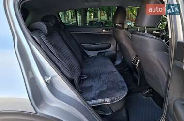 Позашляховик / Кросовер Kia Sportage 2021 в 