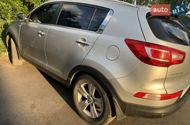 Внедорожник / Кроссовер Kia Sportage 2013 в 
