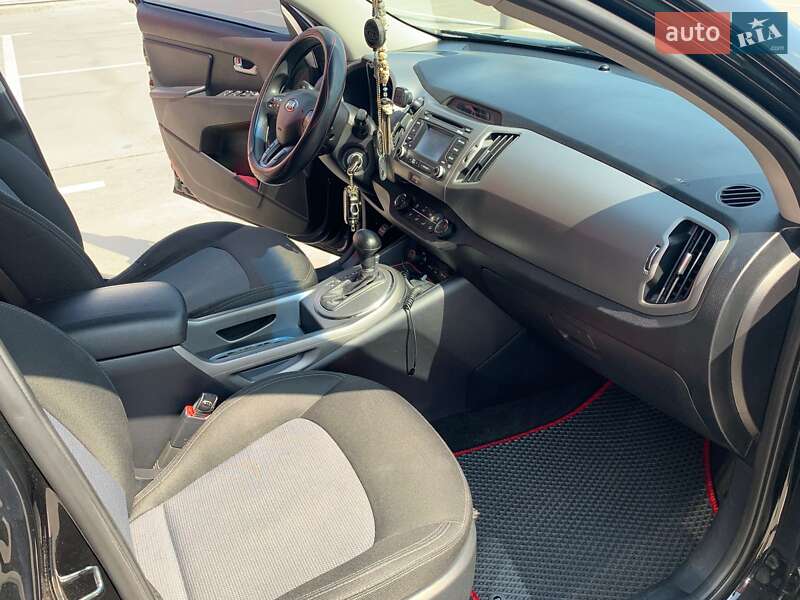 Внедорожник / Кроссовер Kia Sportage 2014 в Киеве