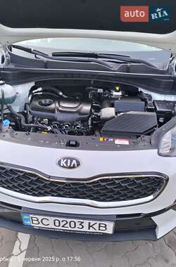 Позашляховик / Кросовер Kia Sportage 2019 в 