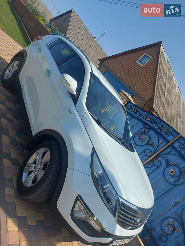 Позашляховик / Кросовер Kia Sportage 2012 в Смілі