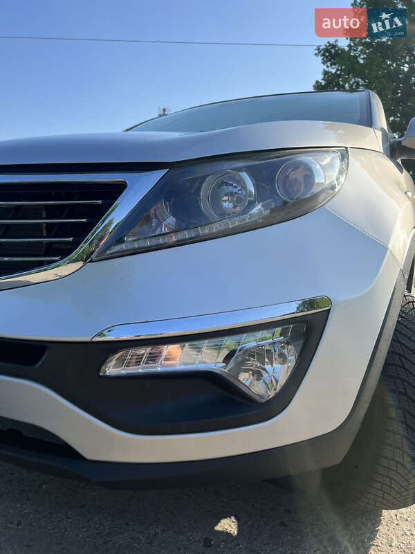 Внедорожник / Кроссовер Kia Sportage 2015 в Полтаве