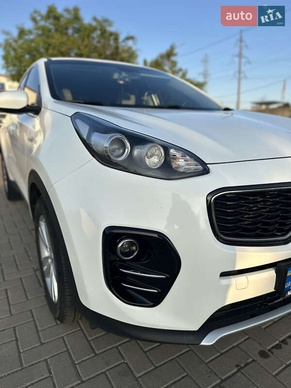 Внедорожник / Кроссовер Kia Sportage 2015 в Одессе