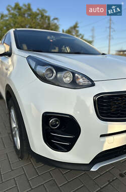Позашляховик / Кросовер Kia Sportage 2015 в 