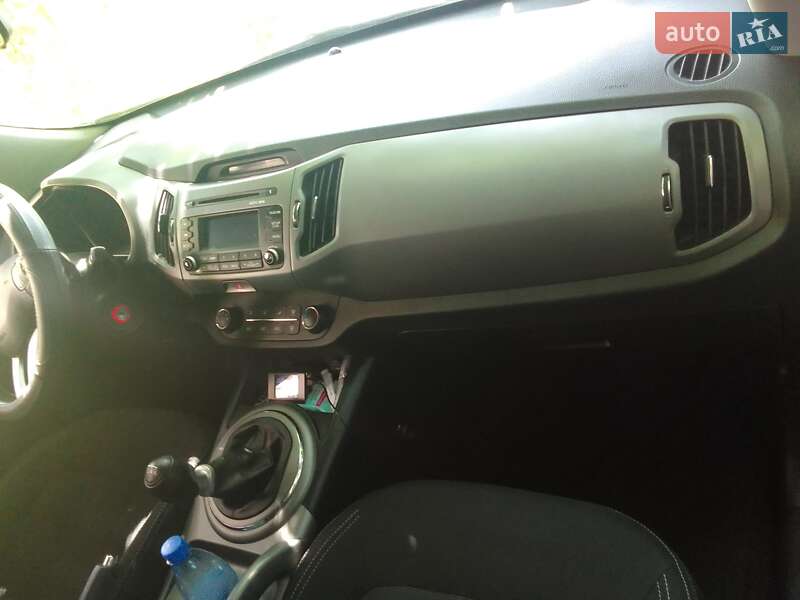 Внедорожник / Кроссовер Kia Sportage 2015 в Прилуках