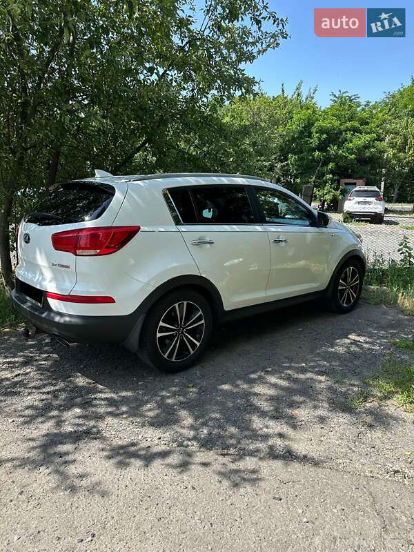 Внедорожник / Кроссовер Kia Sportage 2015 в Полтаве фото 3 Внедорожник / Кроссовер Kia Sportage 2015 в Полтаве