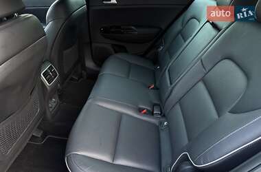 Внедорожник / Кроссовер Kia Sportage 2017 в 