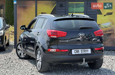 Внедорожник / Кроссовер Kia Sportage 2015 в 