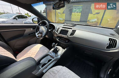 Внедорожник / Кроссовер Kia Sportage 2015 в 