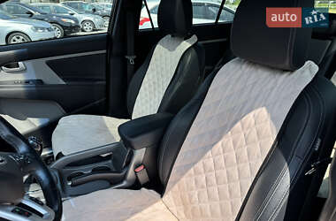 Внедорожник / Кроссовер Kia Sportage 2015 в 