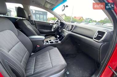 Позашляховик / Кросовер Kia Sportage 2017 в 