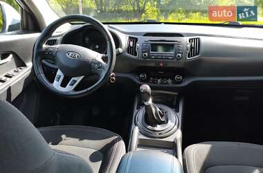 Внедорожник / Кроссовер Kia Sportage 2011 в 