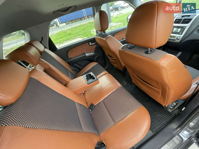 Позашляховик / Кросовер Kia Sportage 2009 в Полтаві