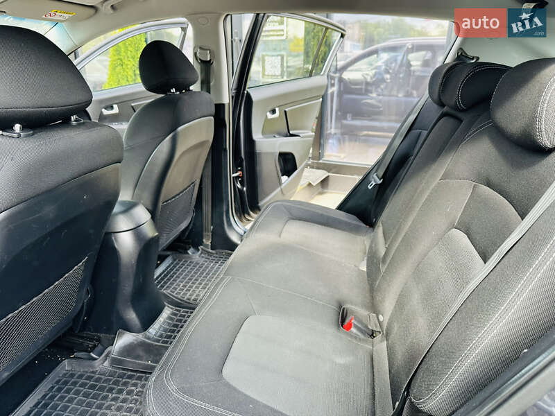 Позашляховик / Кросовер Kia Sportage 2013 в Харкові
