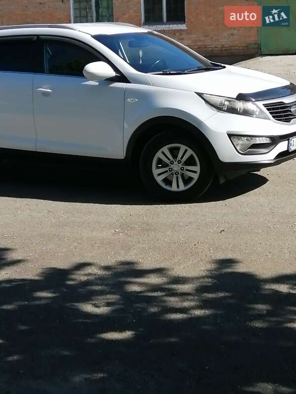 Внедорожник / Кроссовер Kia Sportage 2011 в Белой Церкви