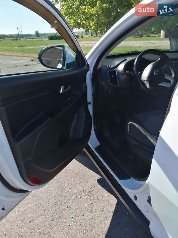 Внедорожник / Кроссовер Kia Sportage 2011 в Белой Церкви