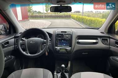 Внедорожник / Кроссовер Kia Sportage 2008 в 