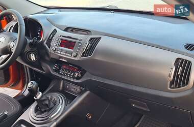 Внедорожник / Кроссовер Kia Sportage 2013 в 