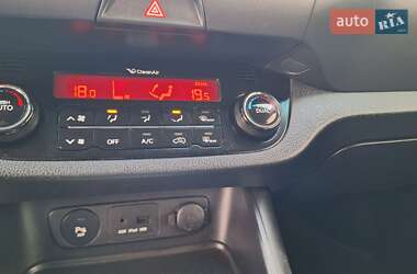 Внедорожник / Кроссовер Kia Sportage 2013 в 