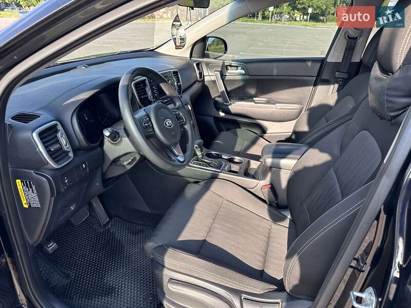 Внедорожник / Кроссовер Kia Sportage 2017 в Кропивницком