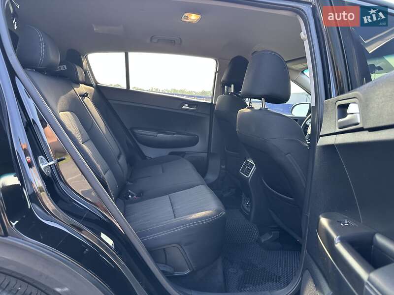 Внедорожник / Кроссовер Kia Sportage 2017 в Кропивницком