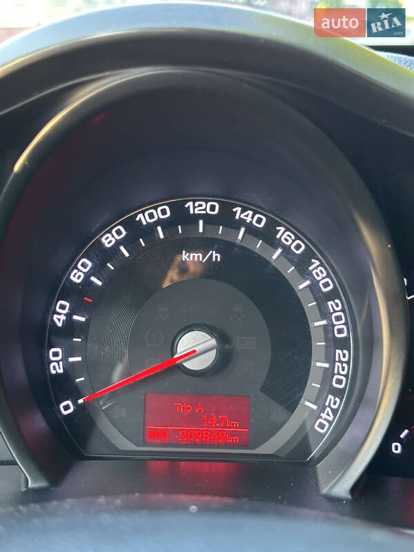 Внедорожник / Кроссовер Kia Sportage 2013 в Житомире