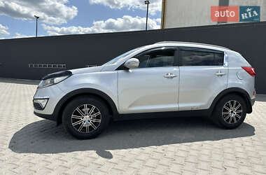 Позашляховик / Кросовер Kia Sportage 2011 в Дунаївцях
