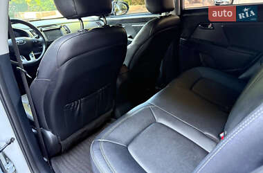Внедорожник / Кроссовер Kia Sportage 2013 в 