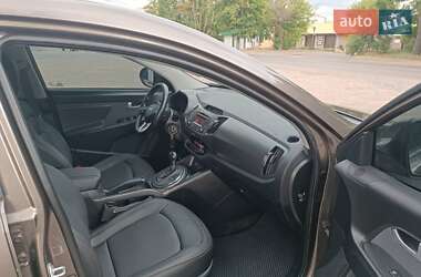 Внедорожник / Кроссовер Kia Sportage 2011 в 