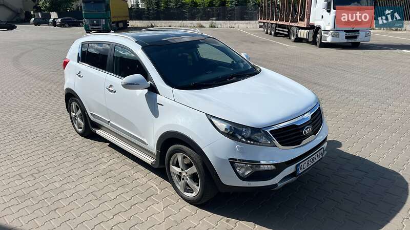 Внедорожник / Кроссовер Kia Sportage 2012 в Луцке