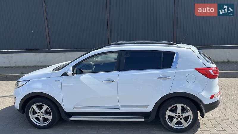 Внедорожник / Кроссовер Kia Sportage 2012 в Луцке