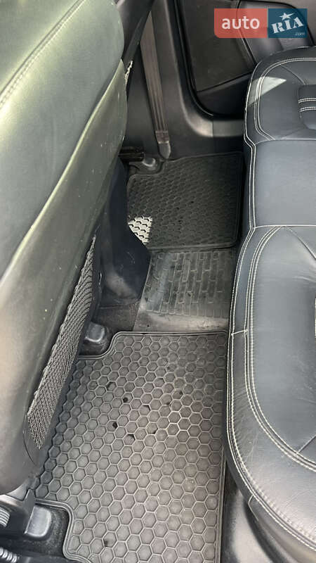 Внедорожник / Кроссовер Kia Sportage 2012 в Луцке