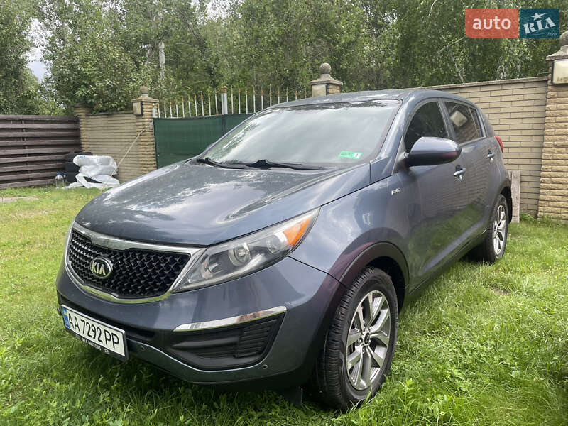 Позашляховик / Кросовер Kia Sportage 2015 в Києві