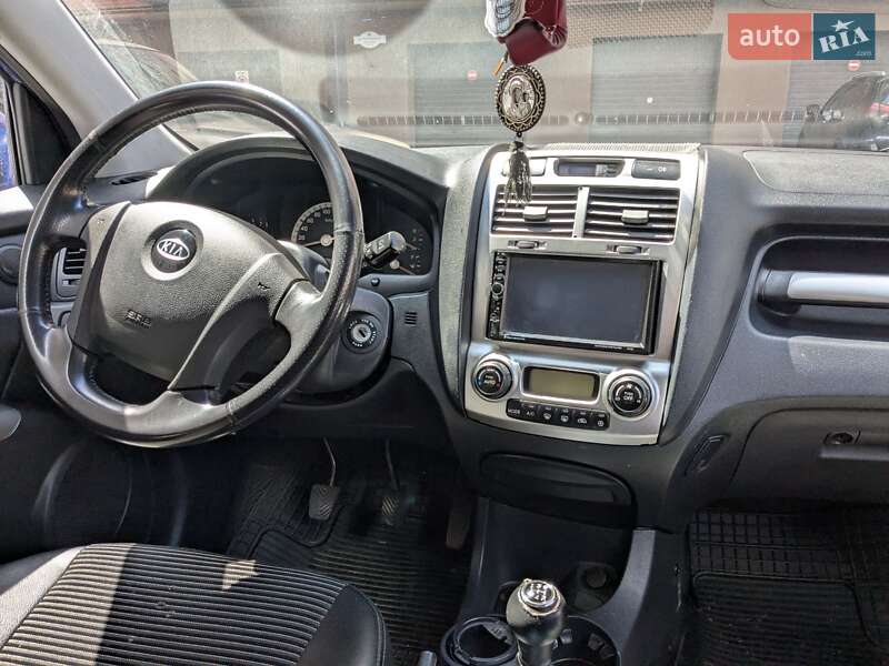 Внедорожник / Кроссовер Kia Sportage 2005 в Днепре