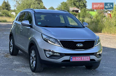 Позашляховик / Кросовер Kia Sportage 2015 в 