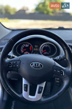 Позашляховик / Кросовер Kia Sportage 2015 в 