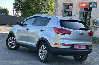 Позашляховик / Кросовер Kia Sportage 2015 в 