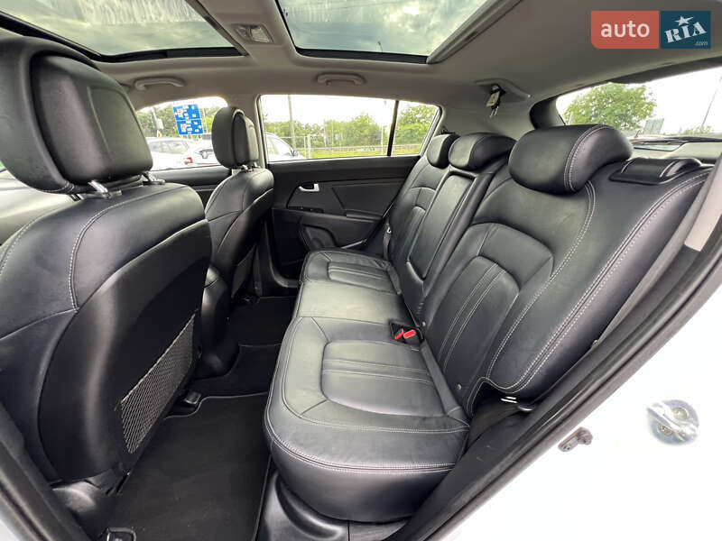 Позашляховик / Кросовер Kia Sportage 2015 в Бродах