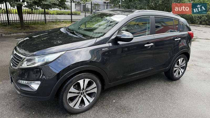 Позашляховик / Кросовер Kia Sportage 2012 в 