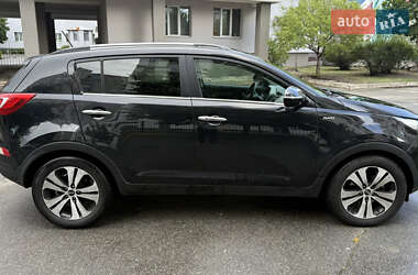 Позашляховик / Кросовер Kia Sportage 2012 в 
