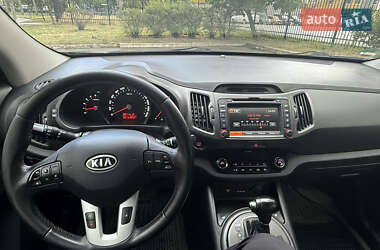 Позашляховик / Кросовер Kia Sportage 2012 в 